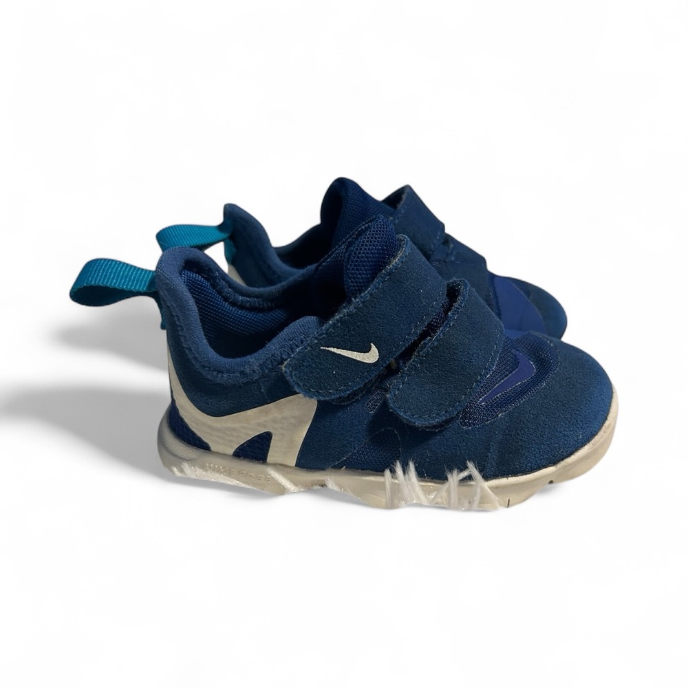 Nike Kids Navy and Cream Sneakers size 6 infant